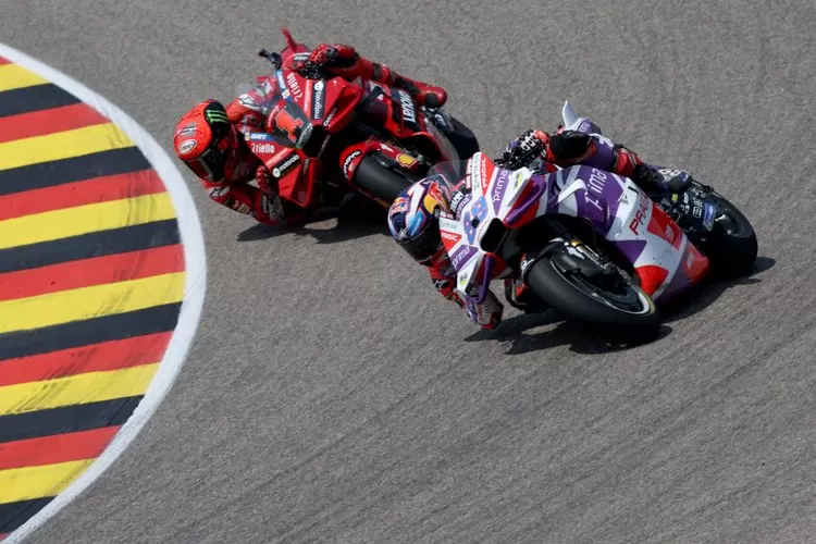 Ducati Janji Tidak Akan Berlakukan Team Order dalam Persaingan Francesco Bagnaia vs Jorge Martin , Terupdate
