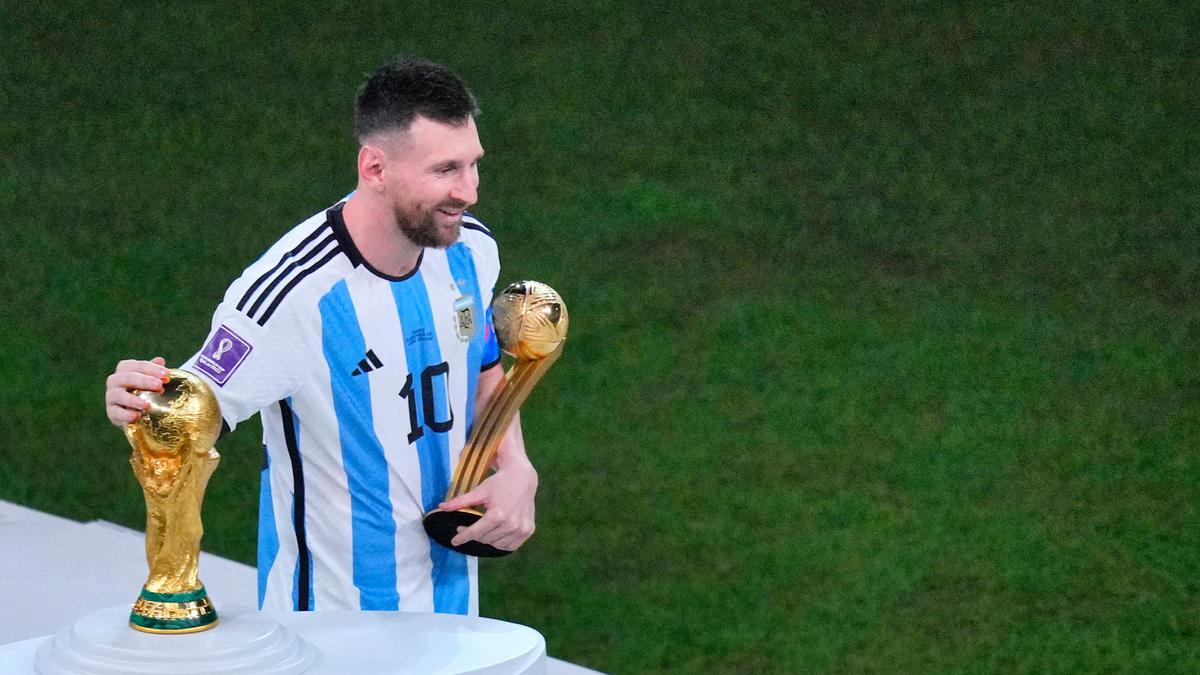 Ayah Lionel Messi Membantah Laporan Kesepakatan dengan Klub Arab Saudi